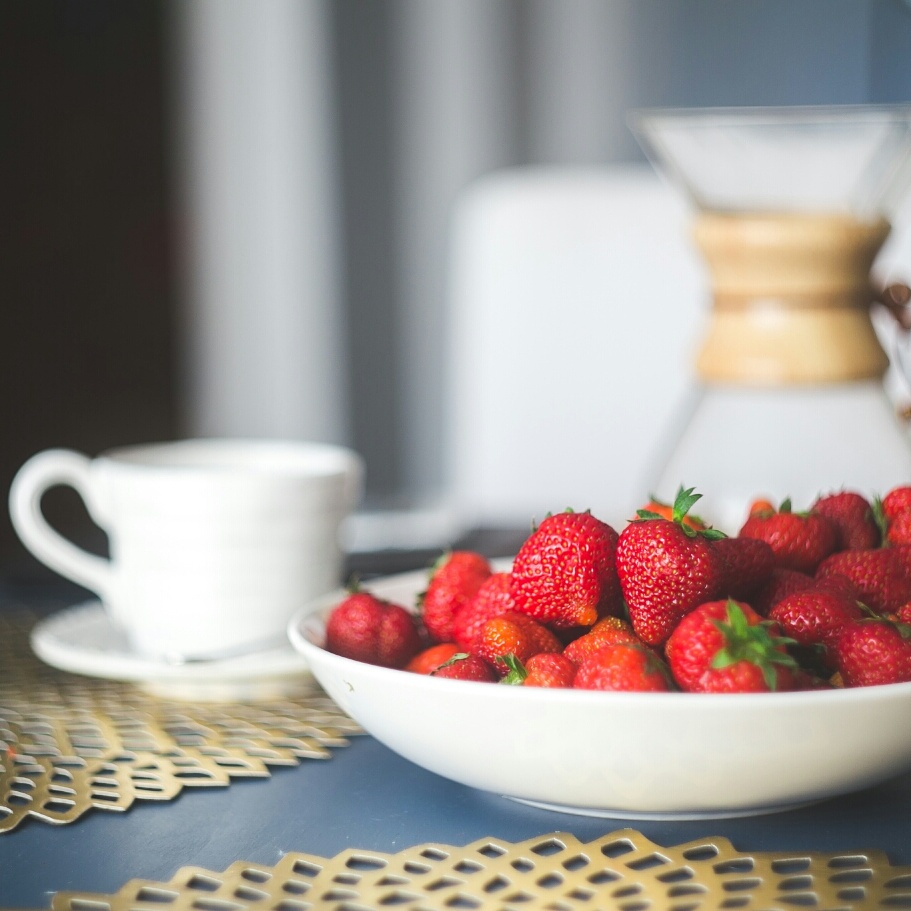 The good news and bad news about eating during labor • Expecting New